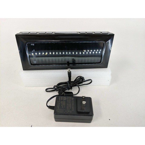 Best Buy essentials™ - BE-CLOPP3 Digital AM / FM Dual Alarm Clock - Black - Picture 3 of 3